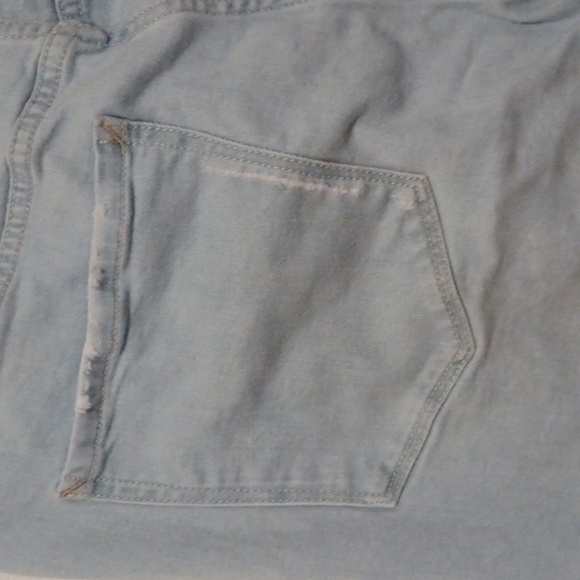 💙🏍Light Blue Women's Jeans Mid Rise - Picture 8 of 13